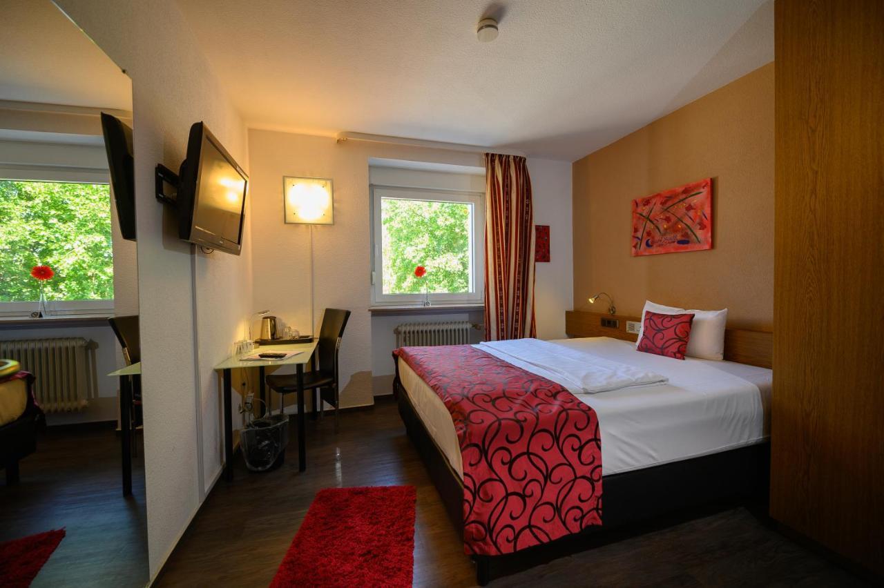 Otto'S Parkhotel Saarlouis Zewnętrze zdjęcie